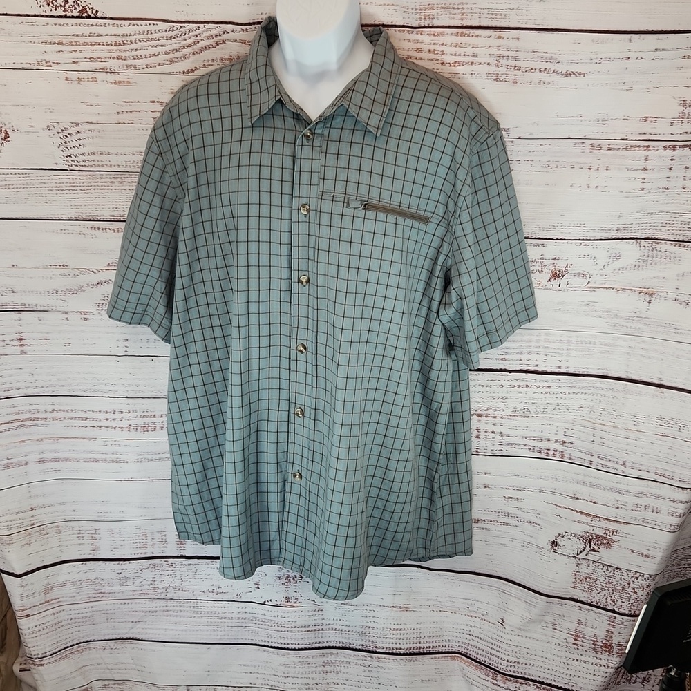 Nordictrack men's lightweight button down shirt